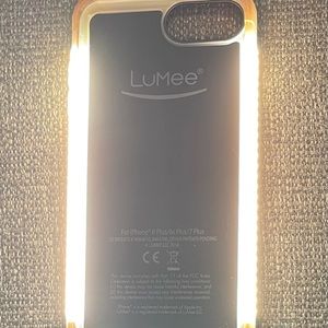 LuMew selfie  iPhone 7plus case.